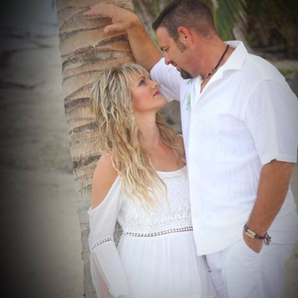 Meet your Posher, Ronda - Picture 1 of 1